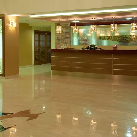 Hotel Atlantis Wellness & Conference 4*