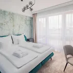 Atlantis Wellness & Conference 4*