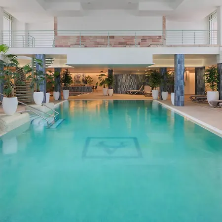 호텔 Atlantis Wellness & Conference 4*