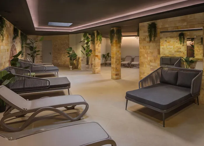 Atlantis Wellness & Conference 4* Hajdúszoboszló