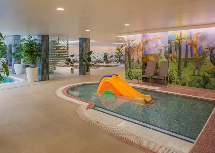 Atlantis Wellness & Conference Otel