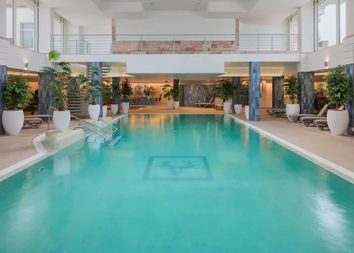 酒店 Atlantis Wellness & Conference 4*