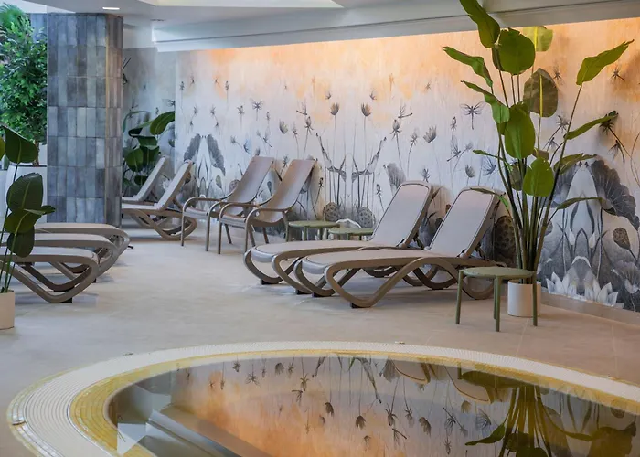 Atlantis Wellness & Conference 4* Hajdúszoboszló